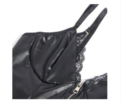 Guêpière en similicuir et string en dentelles - Subblime