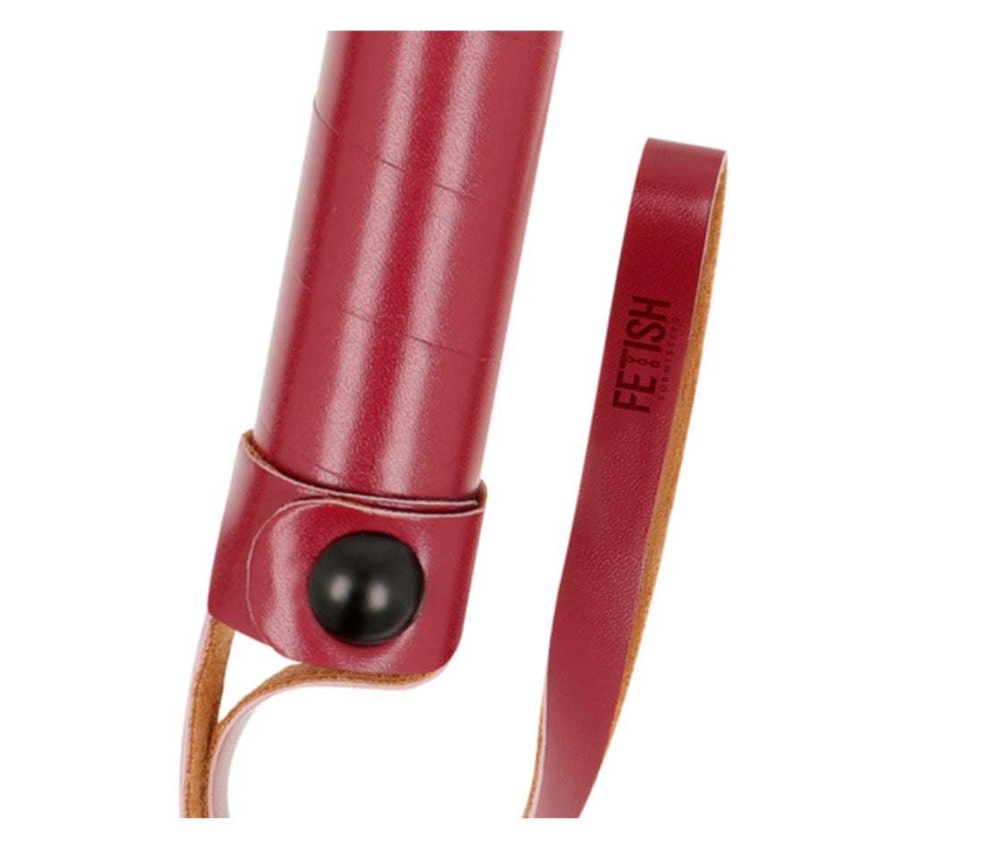 Fouet en cuir végétal - Fetish Submissive Dark Room